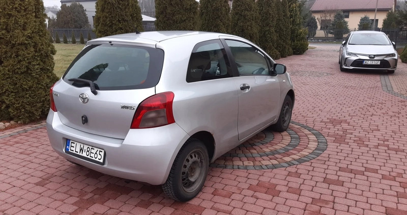 Toyota Yaris cena 7900 przebieg: 230000, rok produkcji 2008 z Łódź małe 46